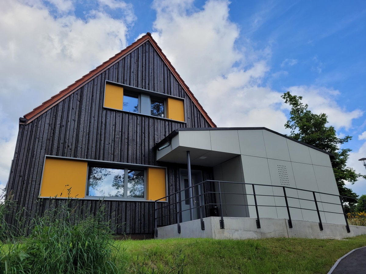 Ein Gebäude ist zu sehen